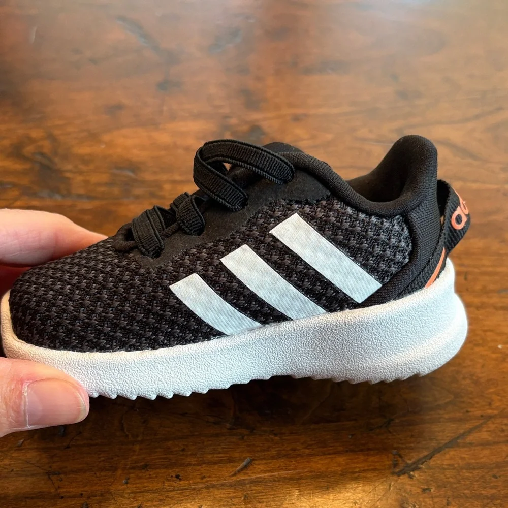 New no Tags Adidas Kids Black and White Sneakers with Orange Accents, Size 3 - Picture 11 of 12